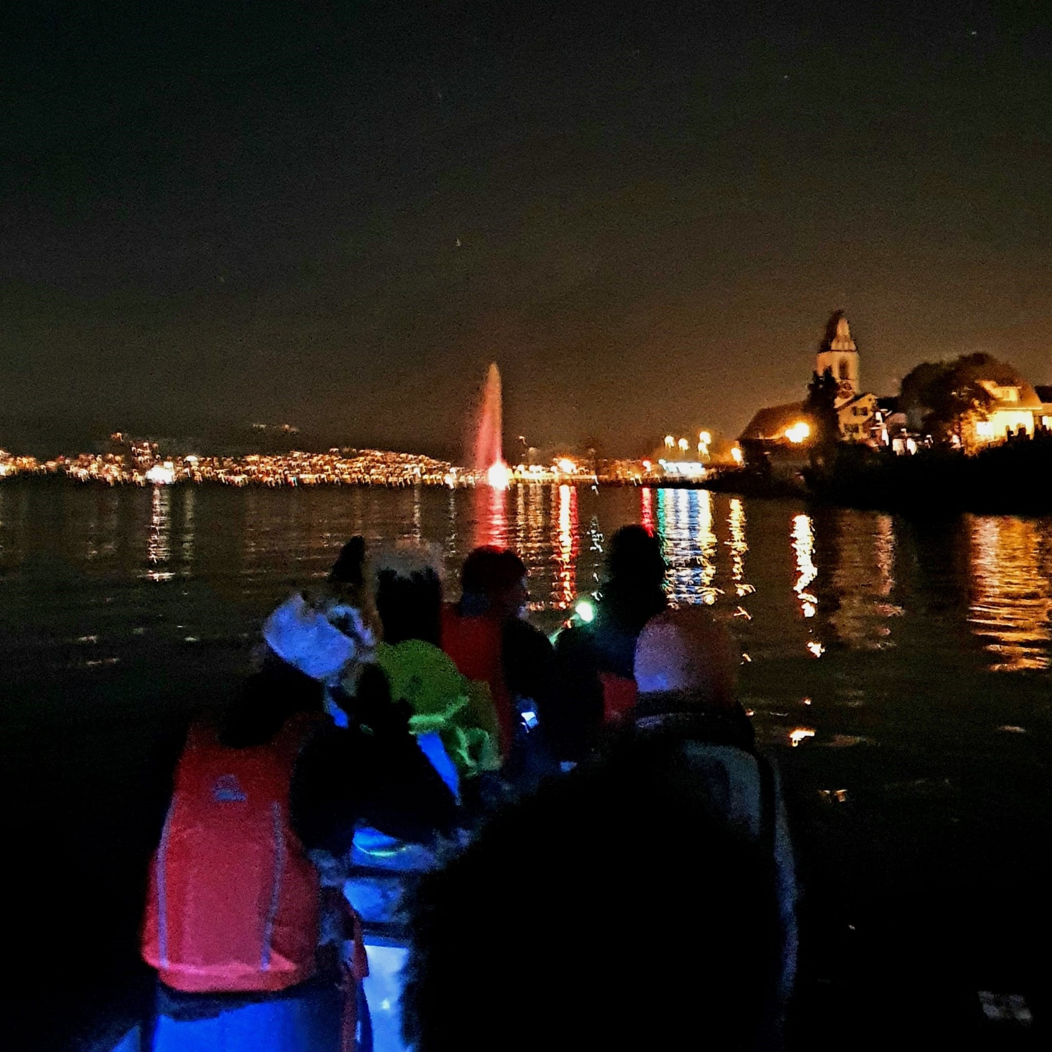 Drachenboot Training bei Nacht